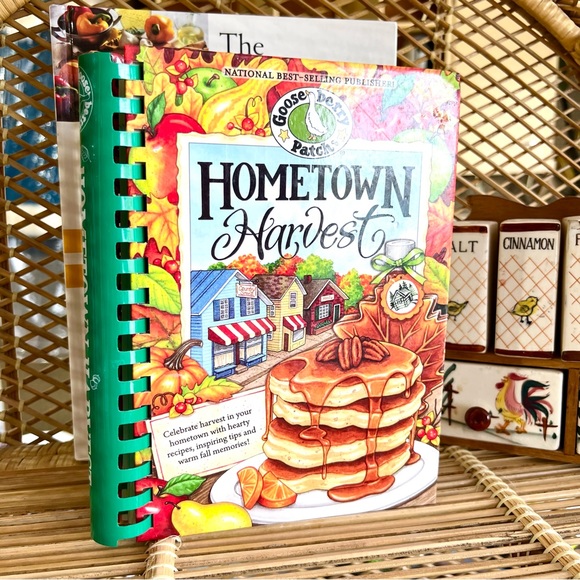 Hometown Harvest: Hardcover Cookbook Hearty Recipes Warm Fall Memories! - Picture 2 of 8